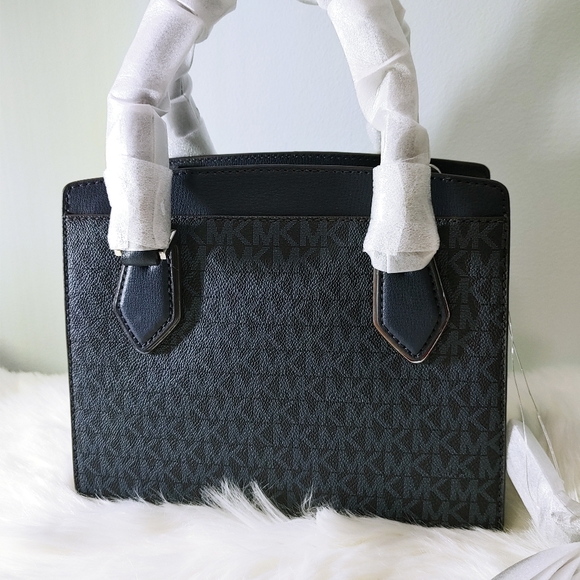 Medium Mott - Picture 3 of 5